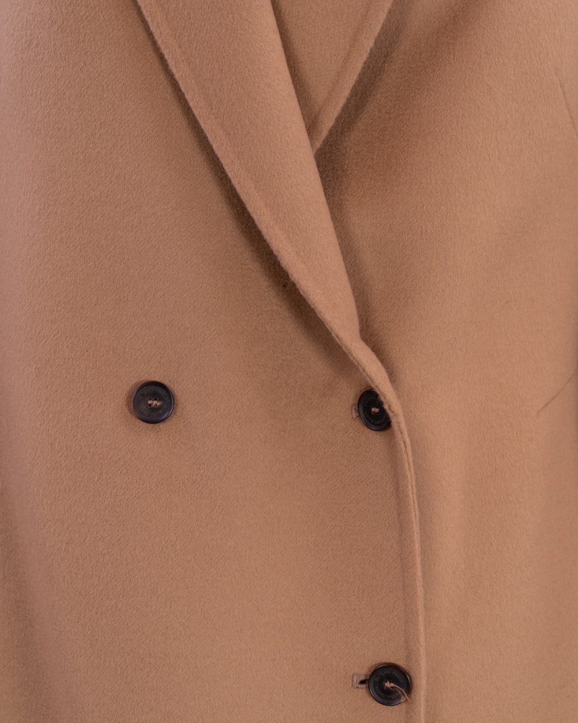shop FABIANA FILIPPI Saldi Cappotto: Fabiana Filippi cappotto in lana e cashmere.
Vestibilità regular.
Spacchi laterali.
Revers.
Maniche lunghe con spacchi.
Chiusura con bottoni.
Composizione: 90% Lana Vergine 10% Cashmere.
Fabbricato in Italia.. CTD213F182H682-1248 number 4514513